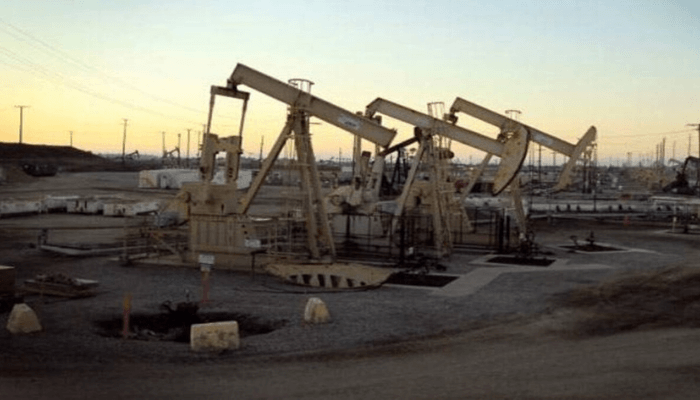 Economic managers face tough questions as oil woes mount