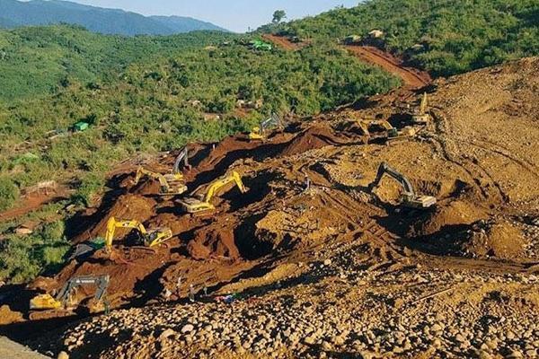 myanmar-hpakant-jade-mine-landslide-nov22-2015