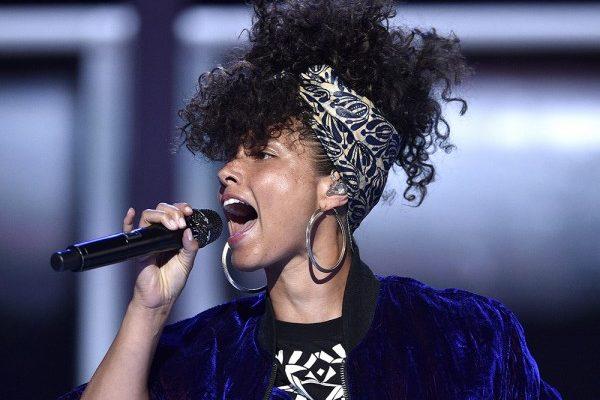 alicia-keys-no-makeup4-600×400