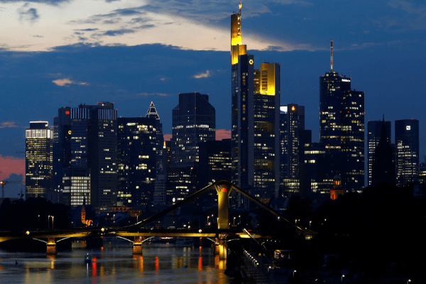 Germany steps up work on potential Deutsche-Commerzbank tie-up