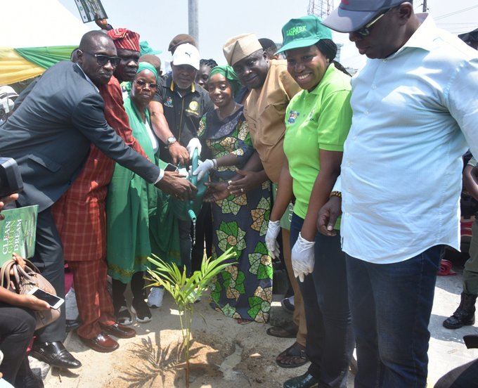 Sanwo-Olu-tree planting