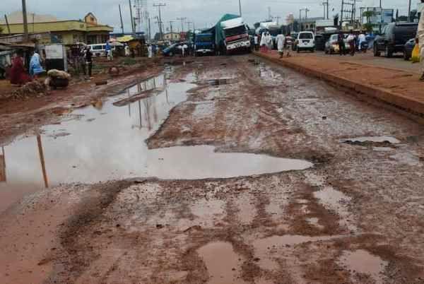 Travelling by road in Nigeria