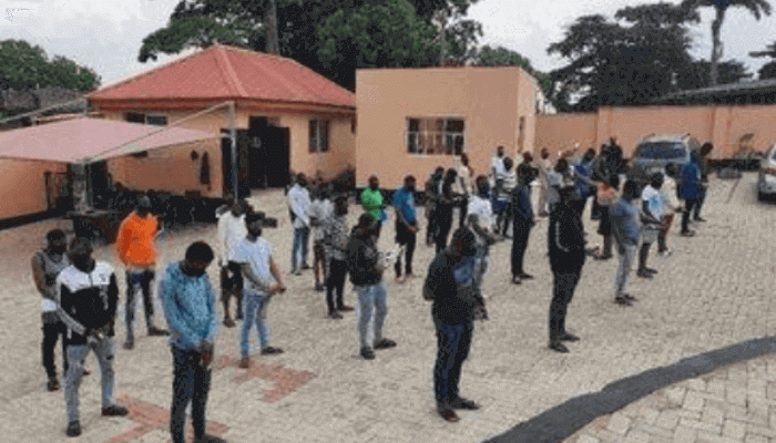 EFCC arrests 32 internet fraud suspects in Ogbomoso
