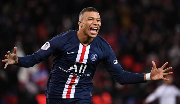 Kylian Mbappe-smiles