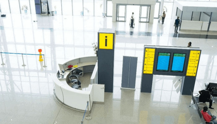 Governor Makinde donates operational vehicle to FAAN in Ibadan