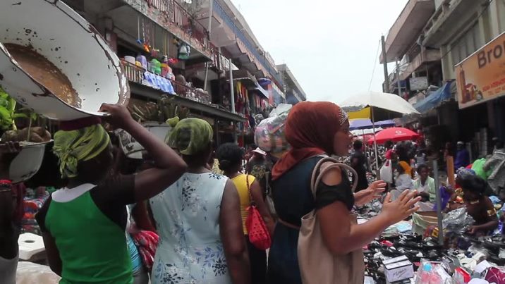 Nigerians at Idumota market