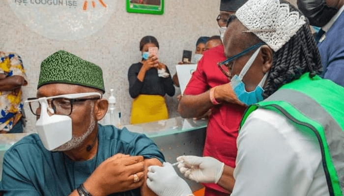 Akeredolu, deputy, chiefs take first Covid-19 jabs