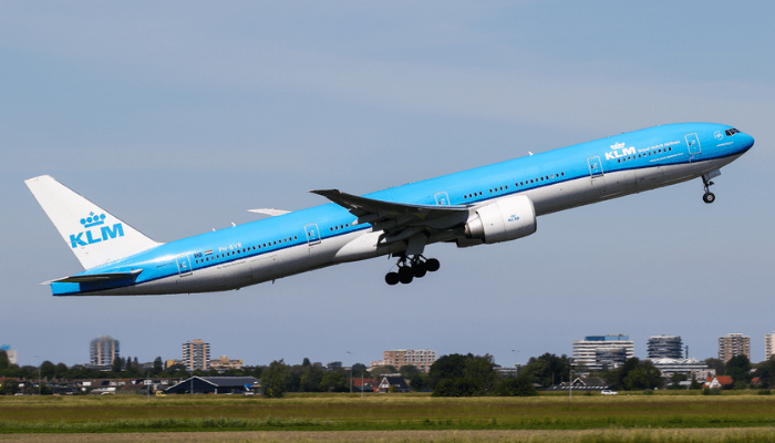 Airlines’ new funding model adapts to the rising cost