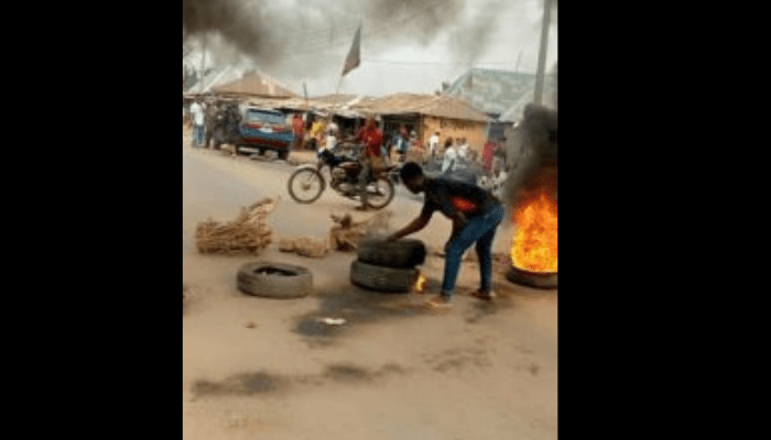 Kidnappings: Youths block Kuje-Gwagwalada road in protest