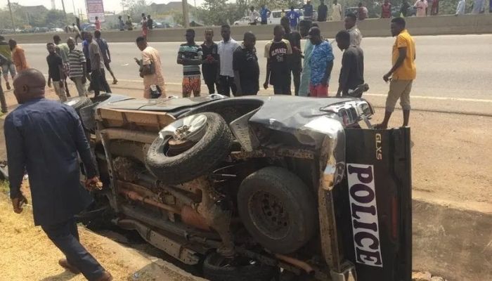 Four feared dead as Fashola, Ngige, Gambari’s convoy crashes