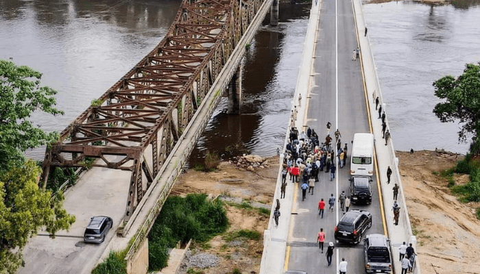 FG commissions Nigeria-Cameroon border bridge