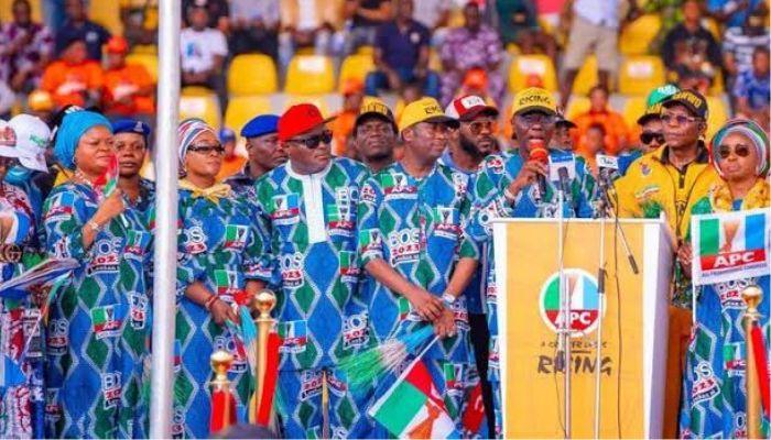 Sanwo-Olu presents scorecard at re-election rally