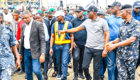 Sanwo-Olu inspects Lagos-Badagry corridor clean up