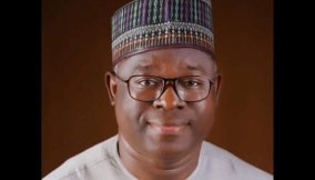 Kwara North senator assures continuous scholarship to constituent