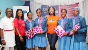 Okoroigwe, other officials and students who received some health packs