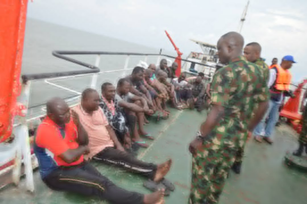 Navy nabs oil thiefs