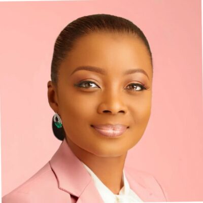 42, Folake Soetan