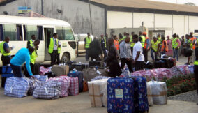 400 Nigerians deported from UAE arrive Abuja
