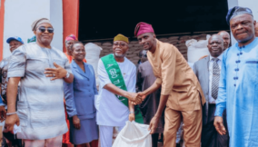 Ondo govt distributes 1,200 tonnes of grains to livestock farmers