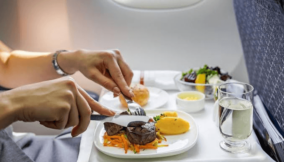 Top 10 airlines with the best in-flight dining