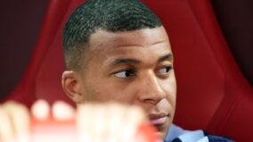 Mbappe-bench