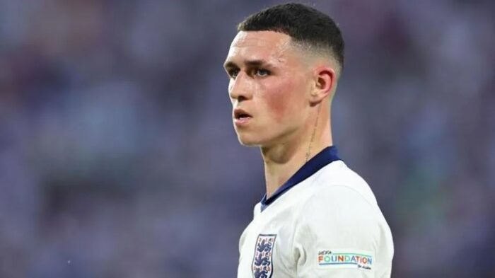 Phil Foden (2)