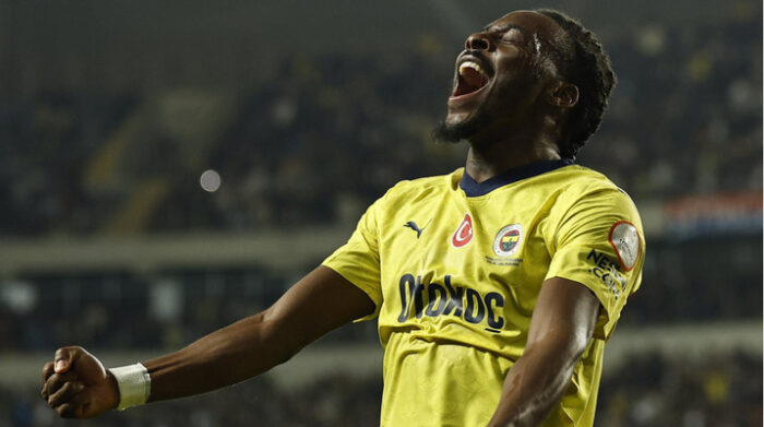 bright-osayi-samuel-fenerbahce-