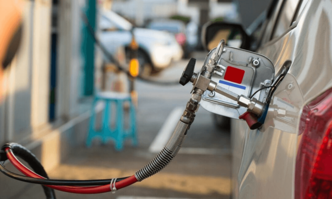 FG directs marketers to open pumps for CNG vehicles