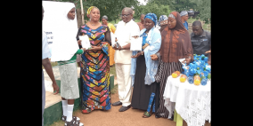Oyo First Lady distributes 50,000 free renewed hope exercise books to students