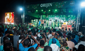 Saheed Osupa delights many at Orijinal Festival in Osogbo