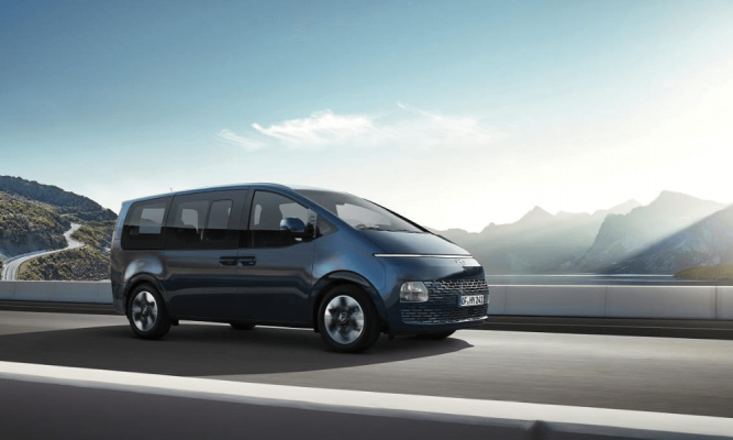 Hyundai unveils STARIA MPV model in Nigeria
