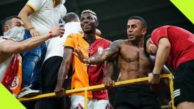Osimhen-Gala-fans