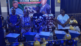Group empowers women with cash donations, work equipment