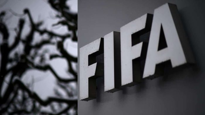 FIFA (2)