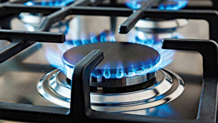 Rising cooking gas costs burn Nigerians ahead of Sallah rush