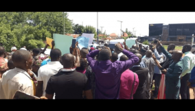 Protesters storm INEC office, call for removal of Ondo REC over gubernatorial concerns