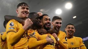 Wolves-players
