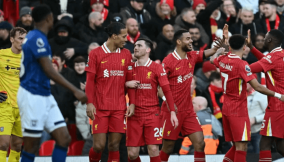 Liverpool revords Premier League double over Ipswich in 4-1 trashing