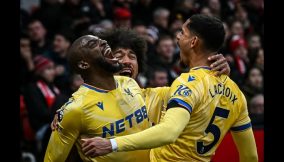 Crystal Palace beat Man United 2-0