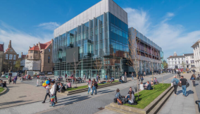Here are 10 most overcrowded universities in the world