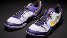 Sports Machandice: Sotheby sells Kobe sneakers from torn Achilles for $660,000