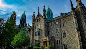 Top 10 PhD scholarships in Canada for international students