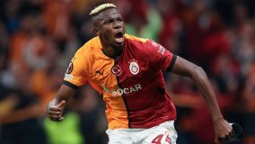 Victor Osimhen- (1)