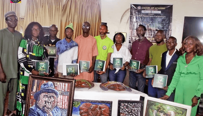Art experts call for urgent action against environmental threats (1)