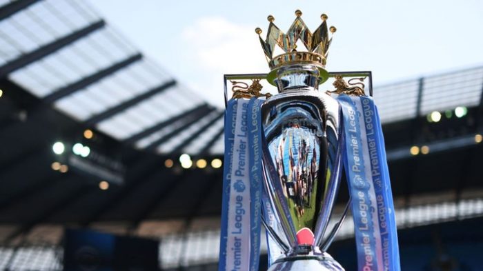 Premier-League-Trophy (4)