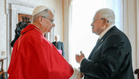 Pope receives Palestinian President Abbas to discuss Middle East