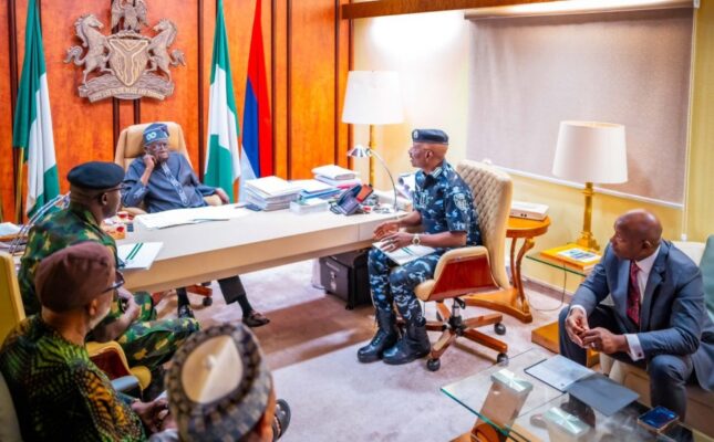 Tinubu meets Service Chiefs