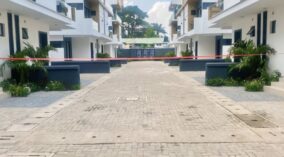 Claren Villas
