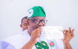 Caleb Mutfwang receive APC card