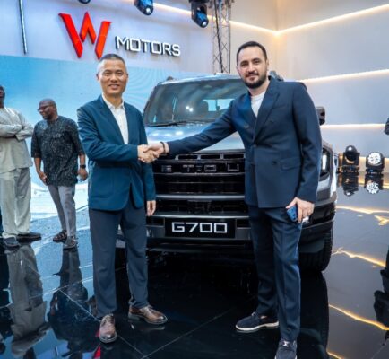 Jetour G700, W Motors